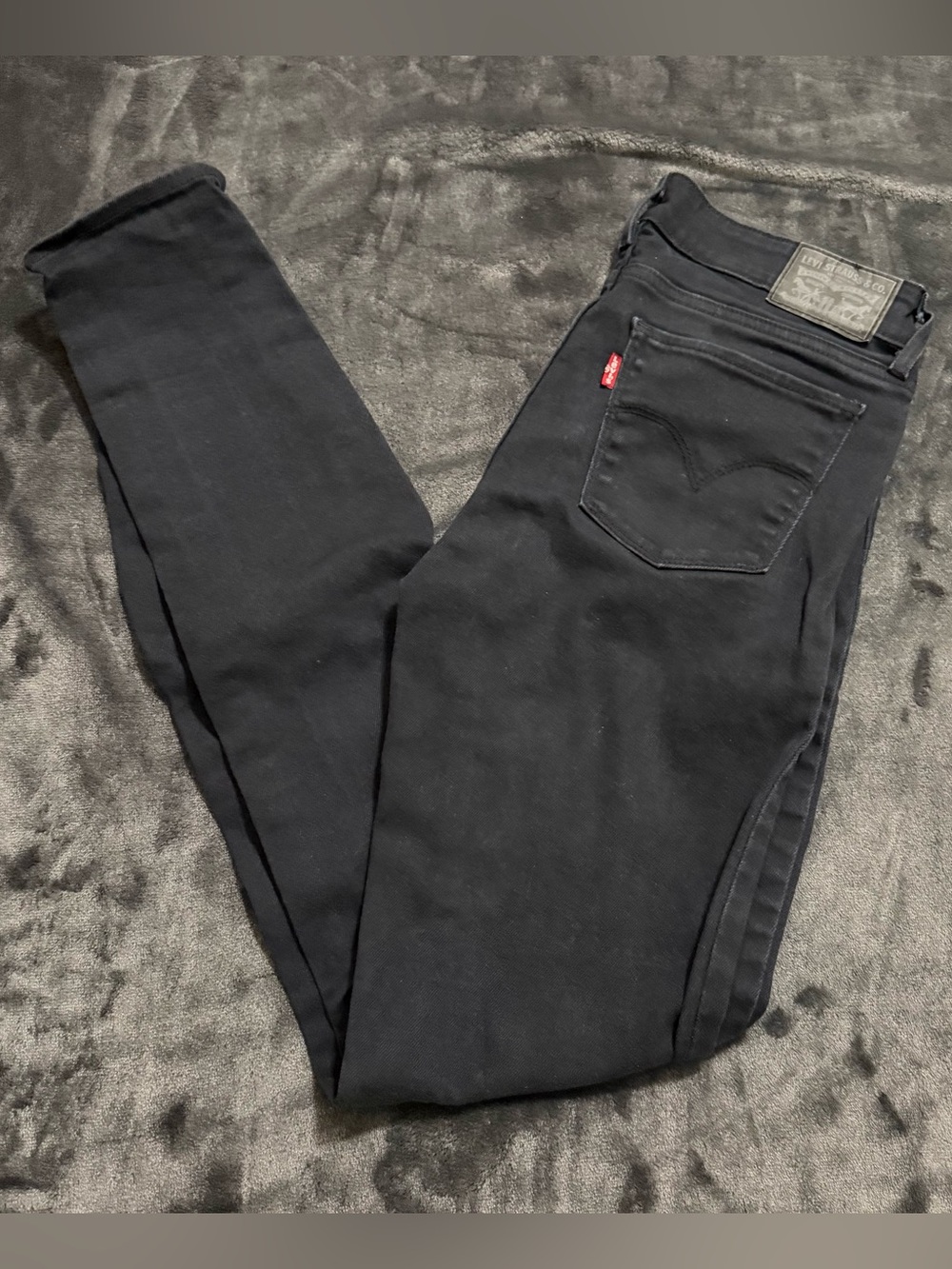 Levi's Black Women's Skinny Jeans - Classic Slim Fit